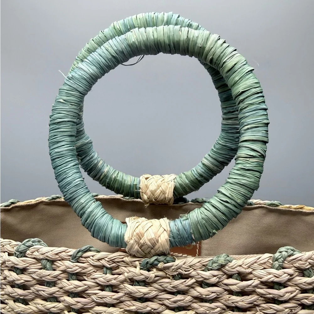 👜 KAANAS Woven Straw Handbag – Sage Green & Natural – Summer Resort Bag - Picture 4 of 6